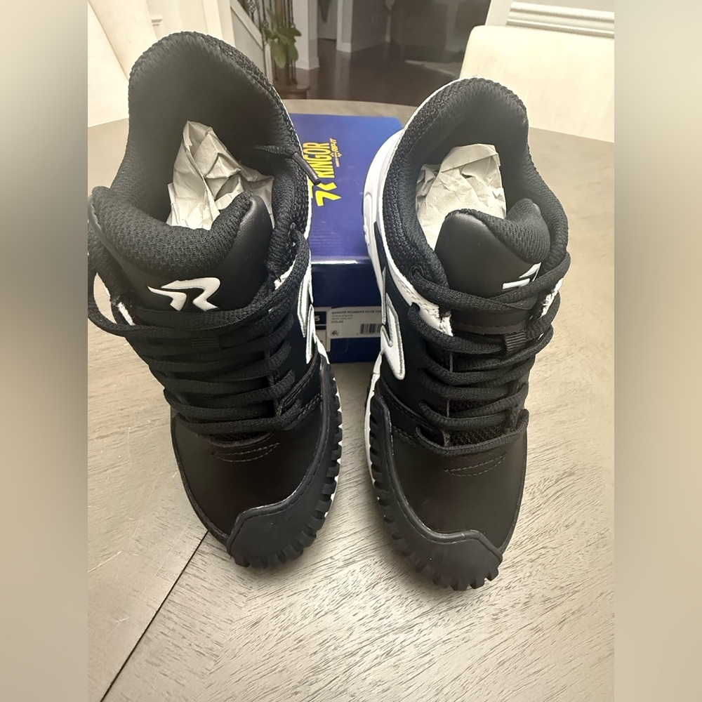 Women’s Ringor Turfs